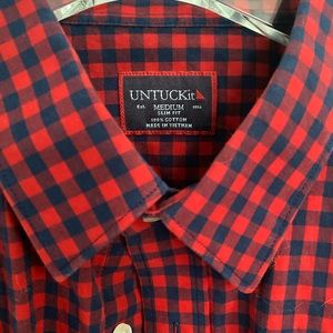 Untuckit plaid button down